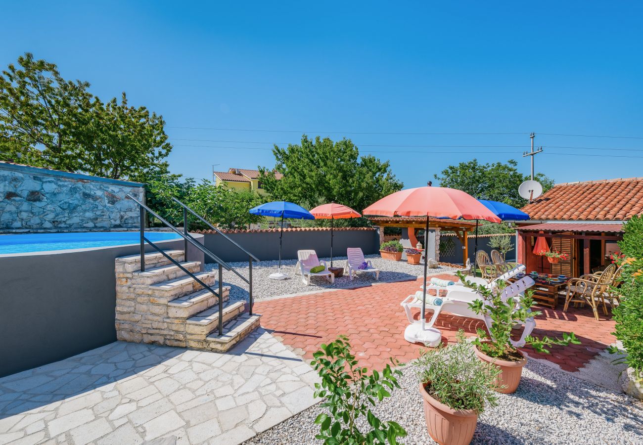 Apartment in Višnjan - Apartment Milena- Visnjan with pool Apartment in Višnjan - Apartment Milena- Visnjan with pool
