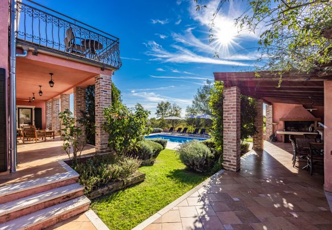 Villa in Pinezici - Villa Maddalena with private pool in Tinjan, Istra Villa in Pinezici - Villa Maddalena with private pool in Tinjan, Istra