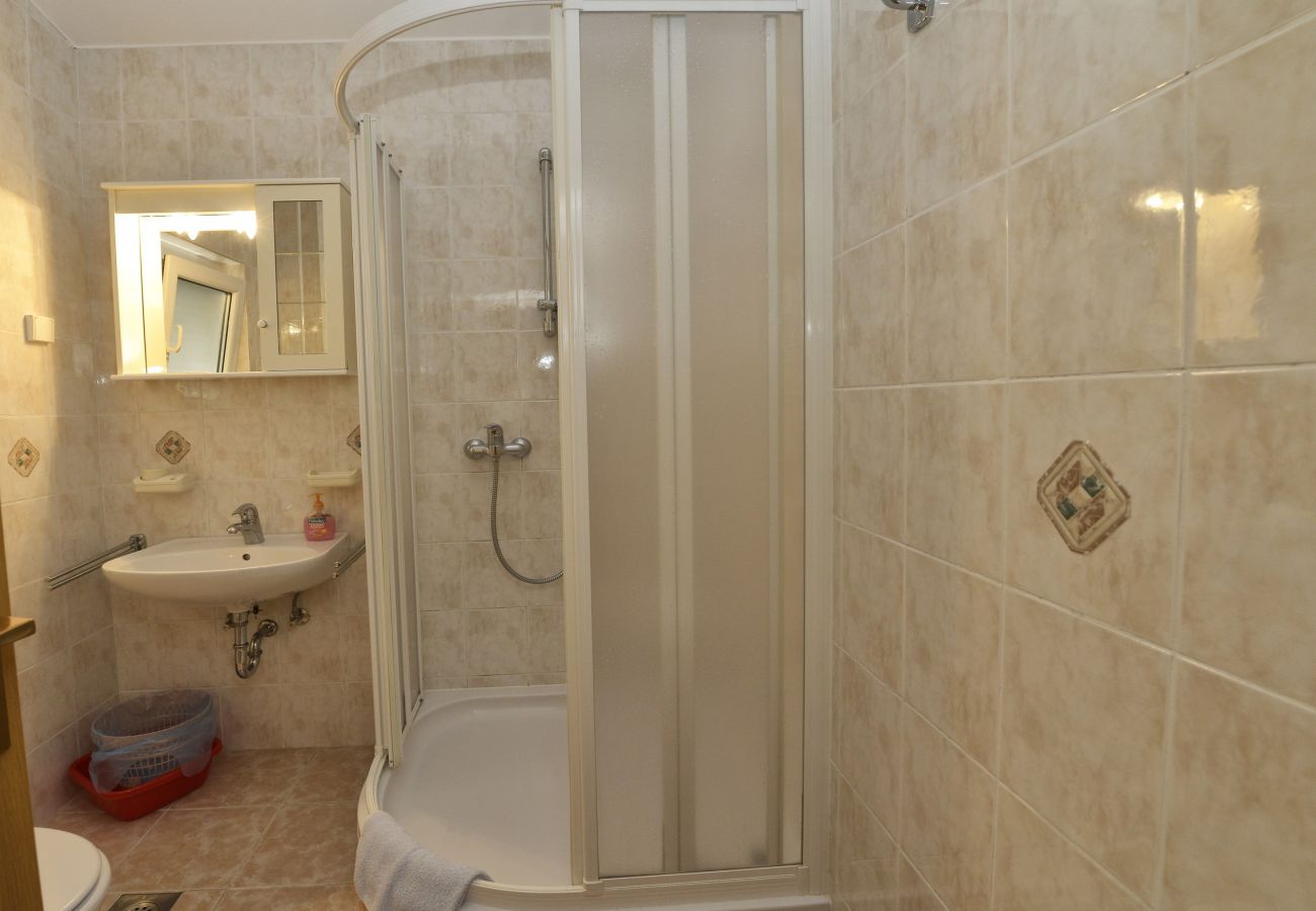 Rent by room in Porec - Room Ana Finida 1 with balcony Rent by room in Porec - Room Ana Finida 1 with balcony
