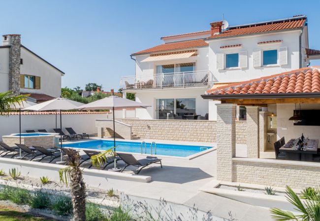 Villa in Buici - Villa Anela with pool in Porec Villa in Buici - Villa Anela with pool in Porec