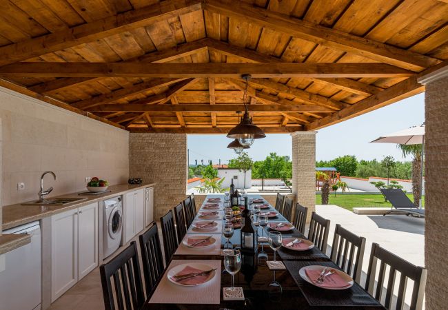 Villa in Buici - Villa Anela with pool in Porec Villa in Buici - Villa Anela with pool in Porec