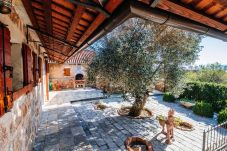 House in Starigrad - Poolincluded - Authentic Stone House Marasovic
