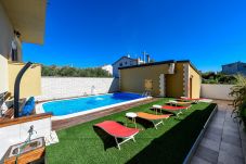 House in Zadar - Poolincluded Villa Yespeace