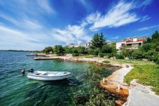 Apartment in Starigrad - Beachfront apartment Stipe