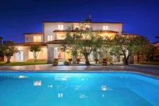Apartment in Porec - Apartman Hope Maj 5