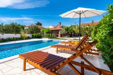 House in Debeljak - Poolincluded Villa Dalmatia
