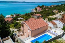 House in Maslenica - Poolincluded Villa Maja