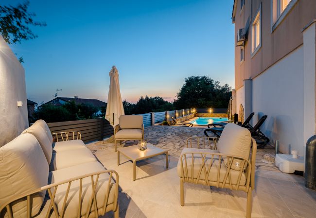 Villa/Dettached house in Rojci - Villa Zaza with Pool in Istria