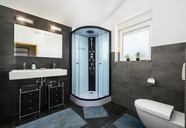 Villa in Rojci - Villa Elisa with pool in Istria Villa in Rojci - Villa Elisa with pool in Istria