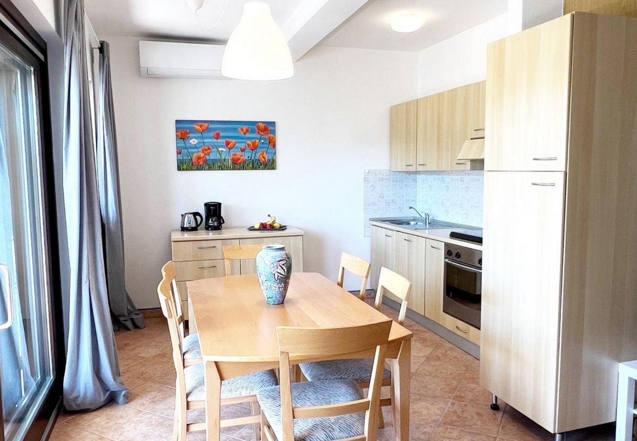 Apartment in Funtana - Apartment Tulipano Apartment in Funtana - Apartment Tulipano