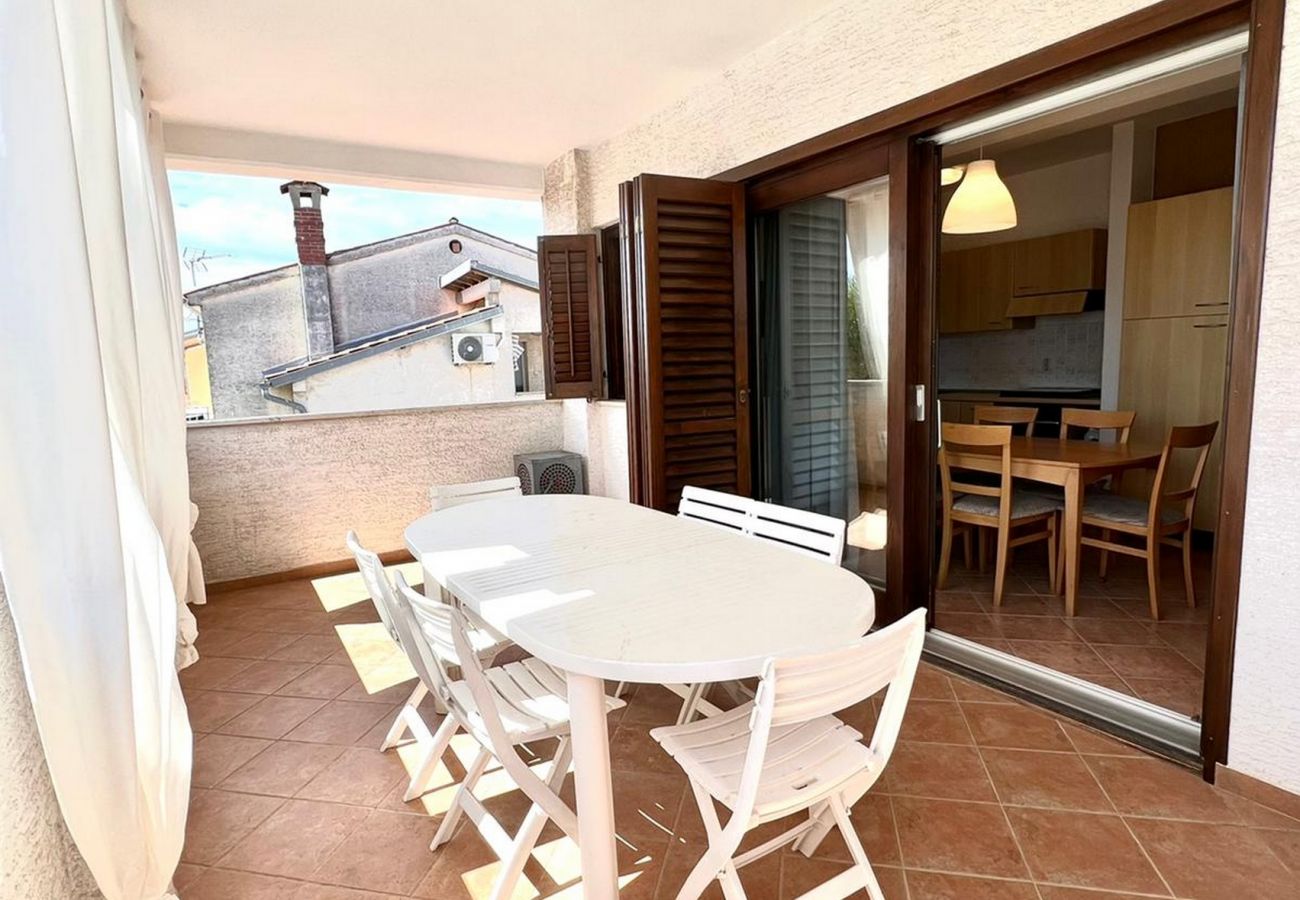 Apartment in Funtana - Apartment Tulipano Apartment in Funtana - Apartment Tulipano