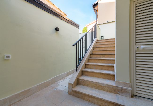 Apartment in Porec - Apartment Urban Black Apartment in Porec - Apartment Urban Black