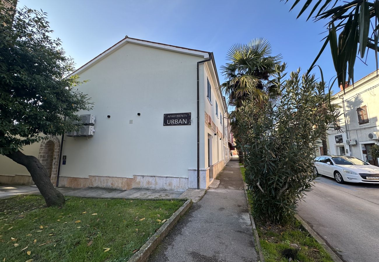 Apartment in Porec - Apartment Urban Black Apartment in Porec - Apartment Urban Black