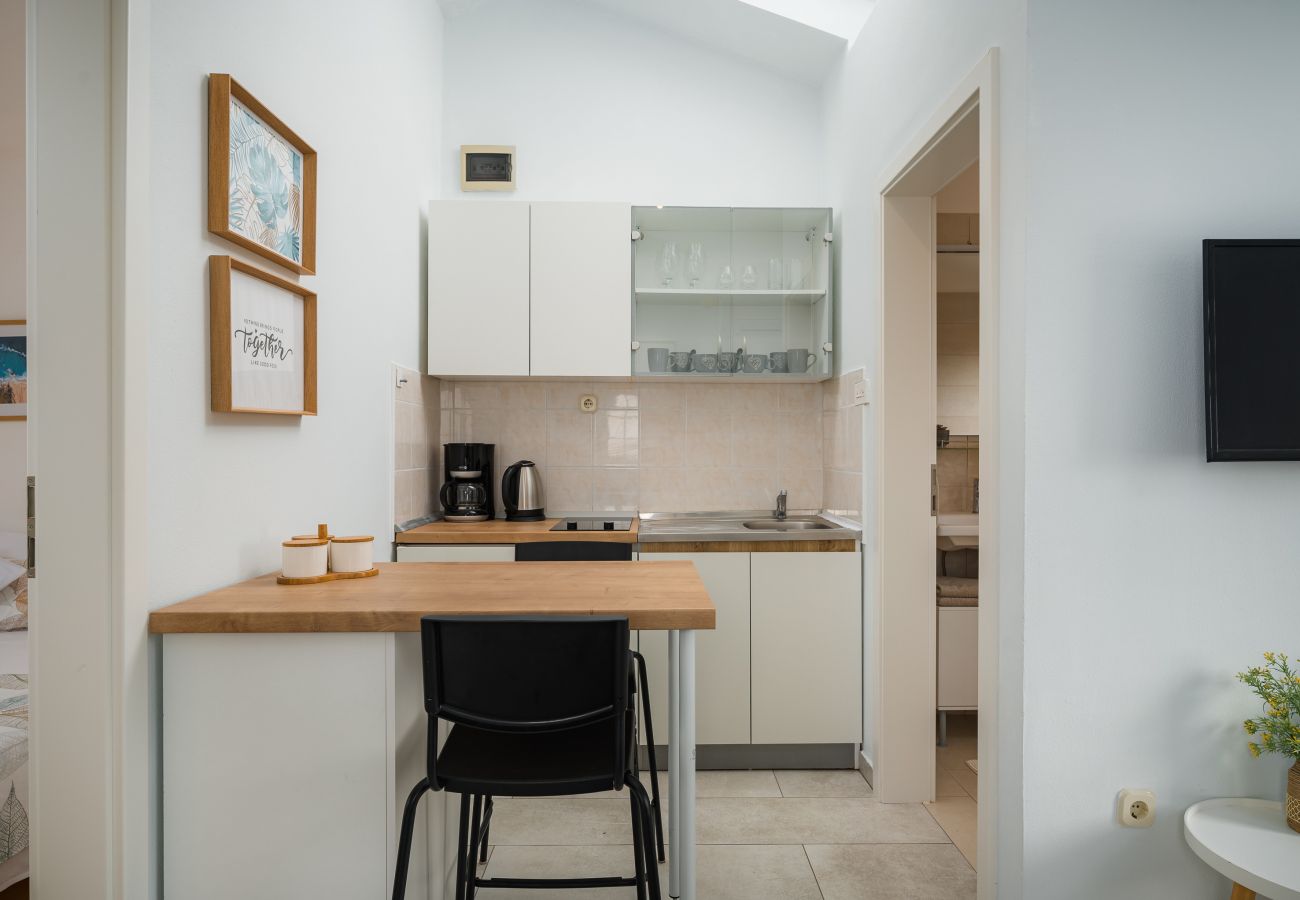 Apartment in Vrvari - Charming Apartment Rose II Apartment in Vrvari - Charming Apartment Rose II
