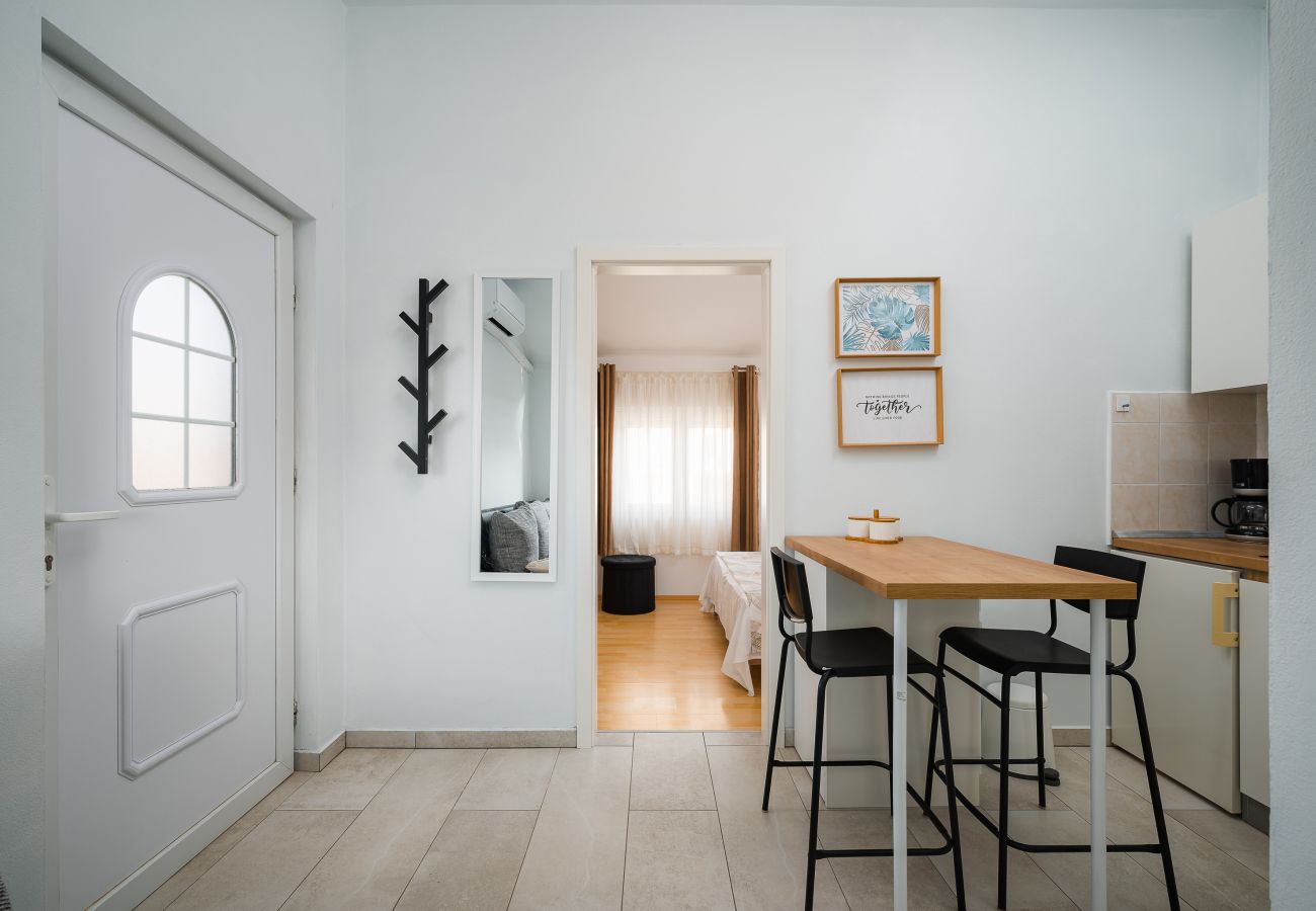 Apartment in Vrvari - Charming Apartment Rose II Apartment in Vrvari - Charming Apartment Rose II