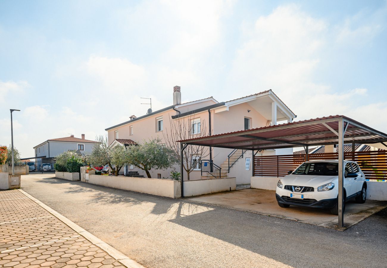 Apartment in Vrvari - Charming Apartment Rose II Apartment in Vrvari - Charming Apartment Rose II
