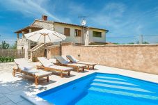 House in Barbići - Casa Piccola Barbici with pool In Porec, Istria