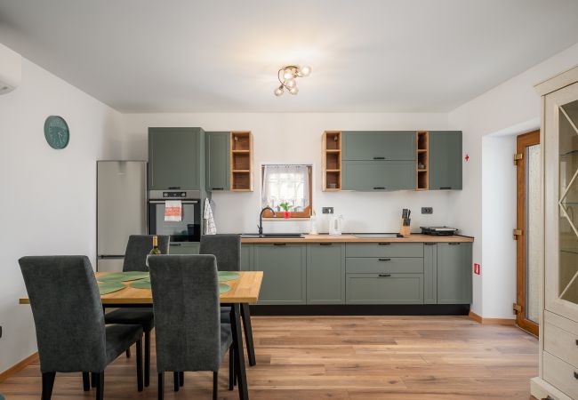 House in Grožnjan - Casa Piccola Leona with pool in Groznjan House in Grožnjan - Casa Piccola Leona with pool in Groznjan