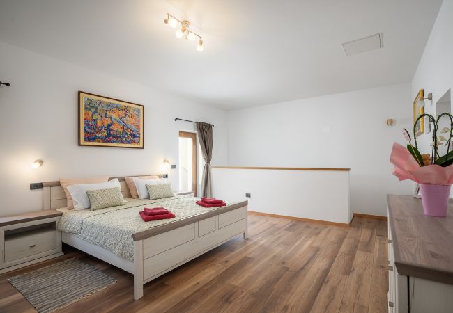 House in Grožnjan - Casa Piccola Leona with pool in Groznjan House in Grožnjan - Casa Piccola Leona with pool in Groznjan