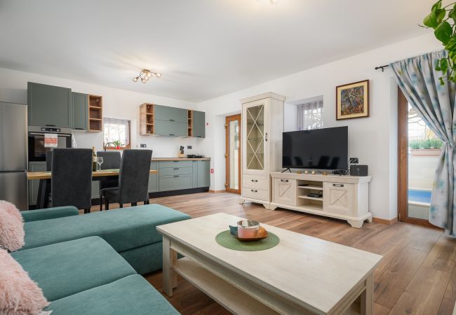 House in Grožnjan - Casa Piccola Leona with pool in Groznjan House in Grožnjan - Casa Piccola Leona with pool in Groznjan