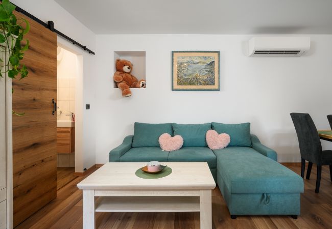 House in Grožnjan - Casa Piccola Leona with pool in Groznjan House in Grožnjan - Casa Piccola Leona with pool in Groznjan