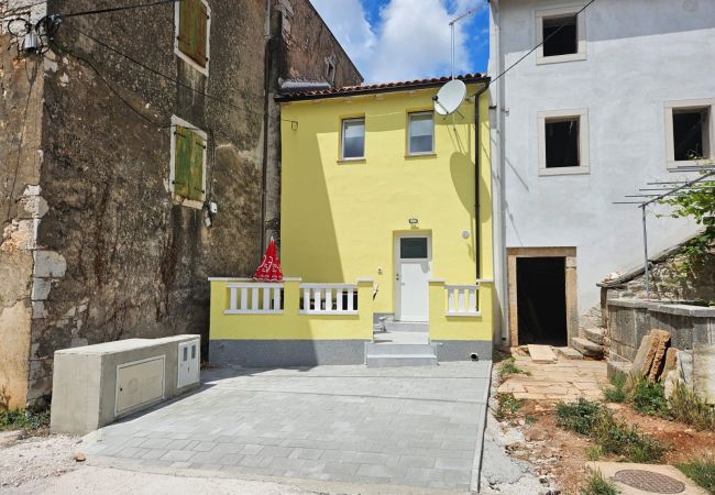 House in Tadini - Casa Tadini House in Tadini - Casa Tadini