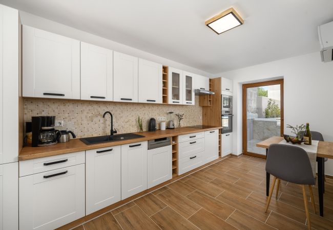 House in Cerjani - Casa Simona with pool in Kastelir, Istria House in Cerjani - Casa Simona with pool in Kastelir, Istria