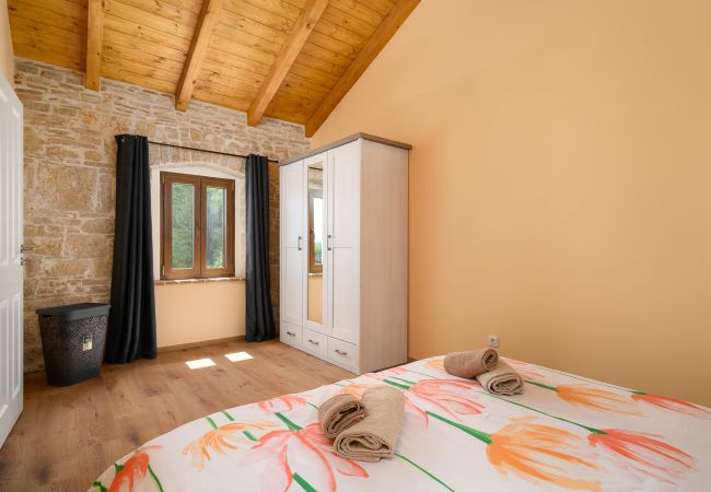 House in Cerjani - Casa Simona with pool in Kastelir, Istria House in Cerjani - Casa Simona with pool in Kastelir, Istria