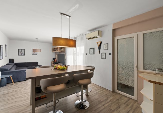 Apartment in Porec - Apartment Noelle by the Sea in Poreč, Istria Apartment in Porec - Apartment Noelle by the Sea in Poreč, Istria