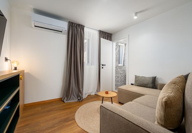 Rent by room in Porec - Exclusive Rooms Porto II Rent by room in Porec - Exclusive Rooms Porto II