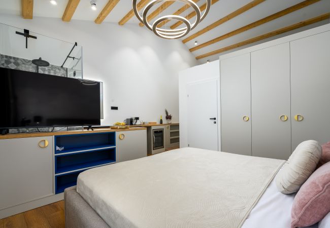 Rent by room in Porec - Exclusive Rooms Porto III Rent by room in Porec - Exclusive Rooms Porto III