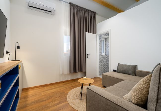 Rent by room in Porec - Exclusive Rooms Porto III Rent by room in Porec - Exclusive Rooms Porto III