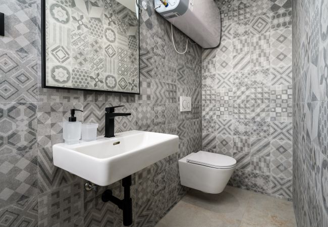 Rent by room in Porec - Exclusive Rooms Porto III Rent by room in Porec - Exclusive Rooms Porto III