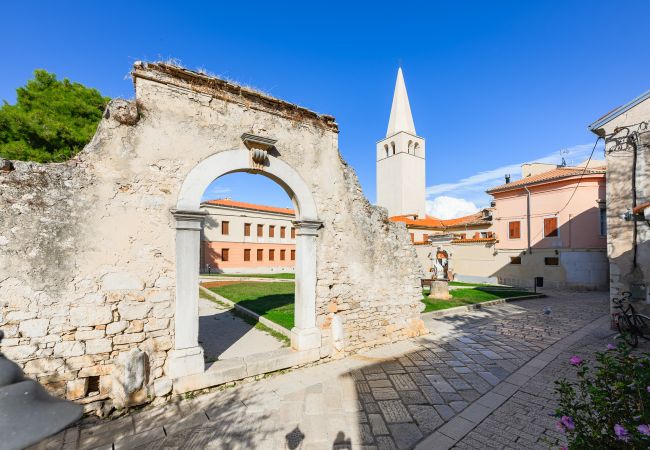 Rent by room in Porec - Exclusive Rooms Porto III Rent by room in Porec - Exclusive Rooms Porto III