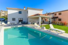 Villa in Dracevac - Luxury Villa Sofia with Pool In Poreč, Istria