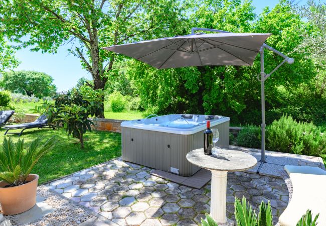 House in Cerjani - Casa Toni with Whirpool In Kastelir, Istria House in Cerjani - Casa Toni with Whirpool In Kastelir, Istria