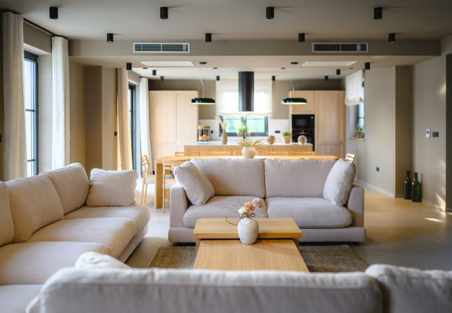 Villa in Kirmenjak - Luxury Villa Madora with pool in Porec, Istria Villa in Kirmenjak - Luxury Villa Madora with pool in Porec, Istria