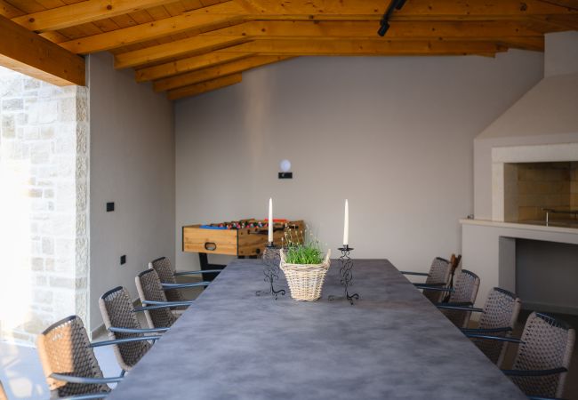 Villa in Kirmenjak - Luxury Villa Madora with pool in Porec, Istria Villa in Kirmenjak - Luxury Villa Madora with pool in Porec, Istria