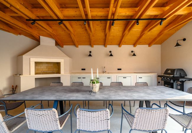 Villa in Kirmenjak - Luxury Villa Madora with pool in Porec, Istria Villa in Kirmenjak - Luxury Villa Madora with pool in Porec, Istria