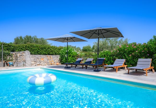 Villa in Orbani - Villa Veromi with heated pool in Istria Villa in Orbani - Villa Veromi with heated pool in Istria